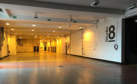 granada studio corridor a walmsley 450p